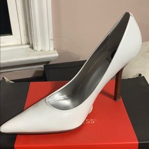 White Pumps, New, Never worn.